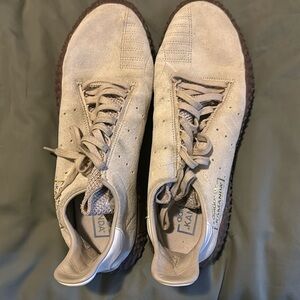 Adidas Kamanda Sneakers